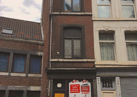 Liège: maison à rénover offrant le redoutable avantage d’être dans l’épicentre liégeois.
