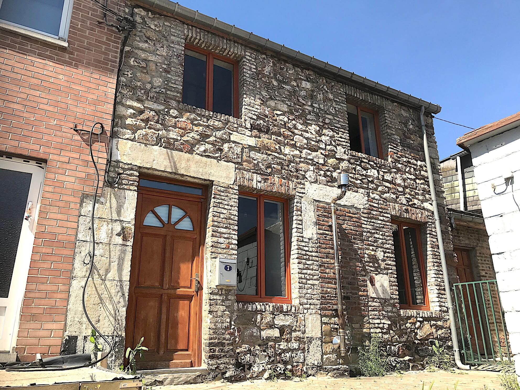 LOCATION – Charmante maison 2 chambres en pierres du pays à Vaux-sous-Chèvremont