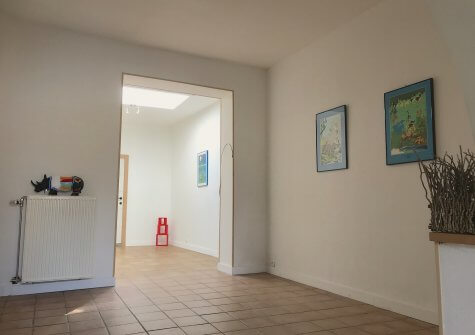 Seraing: petite maison propre et fraîche avec 1 chambre et son bureau