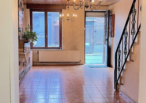 Tilleur: sympathique petite maison 2 chambres avec jardin pour les petits budgets.